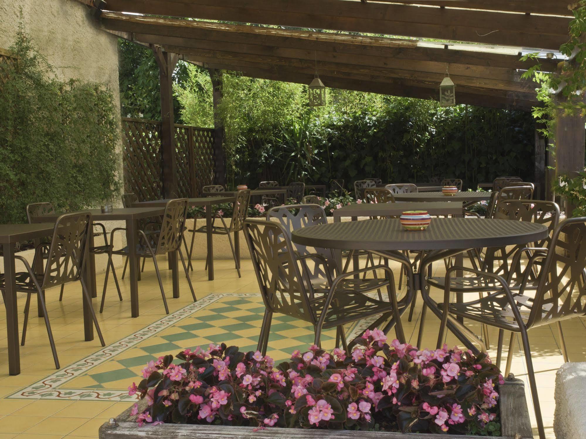 Hotel Les Oliviers Fayence